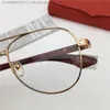 Nuevo diseño de moda gafas ópticas con forma de piloto 00058 montura de metal patillas de madera hombres y mujeres estilo simple y popular anteojos ligeros y fáciles de usar