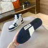 Sonbahar Yüksek Sneaker Board Amiiri Skel Winter Thunky Ayakkabı Yeni Yüksek Erkek Trail Train Kemik Deri Tasarımcı Çok yönlü ayakkabı Sıradan Konfor Sneakers Ey4o 0cm2