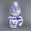 Vaso de personagem em forma de cabaça de porcelana chinesa azul e branca 12,8"