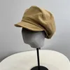 Berets clássico outono inverno cor sólida boina chapéus com carta de metal para mulheres moda senhoras viseira sboy chapéu francês pintor boné