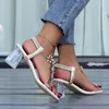 Sandaler Kvinnor Flower Decoration PVC Crystal Chunky Heel Peep Toe Back Strap Elastic Band Elegant Sexy Rome Shoes Ladies