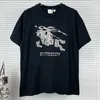 Herren Frühling Sommer Designer-T-Shirt aus Schwanen-Baumwolle, entspannte Passform, Urlaubsreise-T-Shirt, kariertes bedrucktes Equestrian Knight Design, kurzärmelige T-Shirts aus EKD-Baumwolljersey