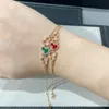 2024 5A trèfle Bracelet qeelin pendentifs nacre bracelet en acier inoxydable plaque 18k chaîne rouge pour les femmes fête des mères bijoux de fiançailles cadeau en gros