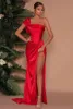 Elegant Red One-Shoulder Mermaid Bridesmaid Dresses Sheath Pleats Long Satin Split Evening Prom Gowns Custom Made