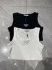 Tanktop dames Zomer Witte damestops Wang Tees Modemerk crop top Sexy off-shoulder zwarte tanktop Casual mouwloze rugloze gebreide trui Dames sporttops