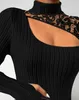 Kvinnors blusar Temperament Pendlar långa ärmar Dagliga medelstora stretch Semi Sheer Cutout Lace Patch Mock Neck Sexig Ribbed Top for Women