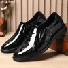 Scarpe eleganti 2024 In pelle per uomo Motivo floreale Formale da uomo di lusso Business Oxford Uomo Ufficio Matrimonio Appartamenti Mocassino Homme