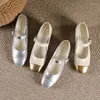 Sapatos de vestido cores misturadas ouro / prata mary janes mulheres saltos baixos bailarina escritório senhoras cristal cinto fivela bombas femme casamento nupcial