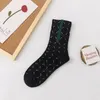 Hommes Femmes Chaussettes Sports Printemps Hiver Maille Lettre Imprimé Chaussette Broderie Coton Homme Mi Longueur Chaussettes Pour Femmes Hommes Jambières