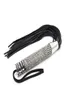 Diamond Sex Whip BDSM Sculacciata Flogger Gioco sessuale Paddle in pelle con manico diamantato Fruste lunghe Colture Nuovo design6721318