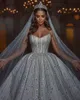 Delicate Ball Gown Wedding Dresses Sweetheart Sleeveless Bridal Gowns Sequins Crystal Sweep Train Princess Marriage Gowns Custom Made