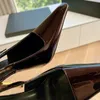 2024 New Lee Mirror Leather Slingback Sandal Slipper Stiletto klackar Spänne Kvinnors lyxdesigner Summer Sexig Party Dress Shoes Girl Loafer Evening High Heel 10cm