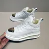 Oryginalne skórzane buty męskie z wysokim górnym wzorem krokodyla Buty swobodne buty na poduszki Air Trendy Brand Personalizowane miękkie buty Wenzhou