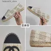 Tofflor designers casual kvinnor platt skor espadrilles sommar lyxys äkta läder damer strand halv tofflor mode kvinna loafers luxe cap q240221