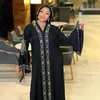 Casual Dresses African Large Size Woman Dress Muslim Mellanöstern Etnisk mantel V-ringning Beading Maxi