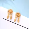 Boucles d'oreilles coréennes mignonnes creuses en laiton Zircon fleur feuille pour femmes, charmant cadeau de Date de mariage, bijoux faits à la main