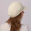 Beralar Yüksek kaliteli yün kadınlar kışlık sıcak eğik kablo örgü bere kafatası bere şapka vizör açık havada kalıcı bayan bonnet gorros