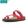 Slippare 2023 Unisex Summer Fashion Cork Sandals Beach Gladiator Buckle Strap Sandals Shoes Women Flat Casual Beach Sandaler Storlek 35-45 Q240221