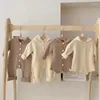 Macacão de inverno estilo coreano terno de escalada nascido bebê meninas meninos malha bodysuits cor sólida com capuz macacão infantil