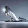 2023 Nya spetsiga metalltänder Högkvinnor Svart Sier Golden Color Single Shoes Formed Heel Stor storlek 43 Lady Pumps