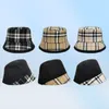 21SS British Style Classic Grid Pattern Wide Brim Bucket Hats Дизайнеры модные женские женщины весна осень Слуша