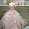 Pink Spittly Crystal från axelbollklänningen Quinceanera -klänning med handgjorda blommor Applices Prom Party Sweet 16 Dress