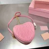 Bolsos de diseñador para mujer, bolso con cadena cruzada en forma de corazón, bonitos bolsos de noche, bolso de cuero, bolso cuadrado para hombro