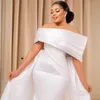 Aso Ebi Zeemeermin trouwjurk voor bruid Plus Size met afneembare sleep Off-shoulder Eenvoudige stijl satijnen bruidsjurken Geplooide huwelijksjurk voor zwarte vrouwen NW093