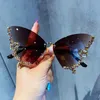 Óculos de sol Luxury Diamond Butterfly Sunglasses para femininos da marca Y2K Retro sem moldura óculos de sol de grandes dimensões para vidro feminino