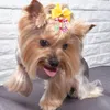 犬のアパレル60 PCSペットヘッドフラワーヘアバンド子猫のコスチュームアクセサリーボウボウの装飾装飾装飾