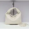 Cowhide Luxus großer gewebter Winter Hop Bottegs handgefertigte Kuhbeutel Designer 24 Venetze Bag Mini -Kapazität Magnetische Schnalle Frauen Geldbeutel Unterarm Damen Crossbody Cl32