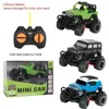 Auto elettrica/RC Lattine multicolori Mini auto sportiva ad alta velocità telecomando radio telecomando RC racer mini veicolo giocattolo da corsa regalo per bambini