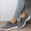 Buty sukienne wulkanizowana siatka butów oddychająca na zewnątrz Casual Women Sports 2024 Spring Autumn Sneakers