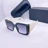 2024レディースデザイナーのためのゆるいサングラス夏の色合い偏光眼鏡ビッグロゴゴールドサングラス