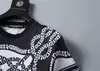 メンズデザイナーTシャツvロゴフレンゴレタープリントティービッグvメン半袖ヒップホップスタイルブラックホワイトオレンジTシャツティーサイズS-3XL A51