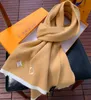 2024 Cashmere Silk Shawl Designer Scarves Luxury V Winter For Women Soft Thick Shawl Master Echarpe Pashmina Wrap Pure Warm pannband M77927