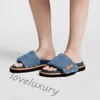 Pantoufles Designer Slides Femmes Plate-forme Sandales Marque classique Summer Beach Outdoor Scuffs Casual Chaussures Denim Embossed Soft Flat Slipper Shoe 35-45 Qualité 10A box