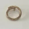 2024 Anelli d'amore per le donne anello con diamanti designer anello per unghie gioielli moda classica fascia in acciaio al titanio oro argento rosa colore Taglia 5-11