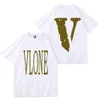 Nya mäns t-shirt mode märke Vlones Half Sleeved Gold Large V Printed Loose Short Sleeved Men's and Women's Loose Hip-Hop T-shirt