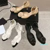 Роскошные туфли-лодочки, женские босоножки на высоком каблуке, туфли-лодочки на шпильке из натуральной кожи с золотистой пряжкой и камелией