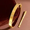 Femme Bracelet Gold Designer Bijoux Vis Bangle 6 mm Titanium Steel Brangle Couple Jewel avec Bracelets de tournevis Bracelet de haute qualité Femmes Men de haute qualité