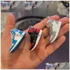 デザイナースリーナショナルバスケットボールシューズキーチェーン3Dシューズ金型カップルバッグペンダントアクセサリーカーキーリングキーハンギングオーナメントドロップD DHJH7