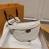 Designer di alta qualità Borse a vita di lusso Mono grammi goffratura Cross Body Borsa più recente Famoso Marsupio Borsa a tracolla moda Bum Fanny Pack Borsa a tracolla Borsa a tracolla