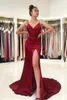 Sexy borgonha vermelho sereia vestidos de dama de honra cintas de espaguete bainha feminino vestidos de noite de baile com divisão