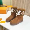 Designerlaarzen Halfhoge sneeuwlaarzen Pluche laarzen Veterlaarzen Hoge kwaliteit dameslaarzen Halve laarzen Klassieke stijl Bruin Zwart Schoenen Winter Herfst Snowboots 01