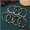 Ensemble de bracelets de perles de noël, 7 pièces, brins extensibles Heishi de vacances, lettres en argile polymère rouge vert, breloques d'amitié empilables S Dhg1G