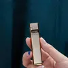 Tändare Ny högkvalitativ KEROSTEN LIGHTER MINI LIGHT METAL Cigarettändare hjul Vindtät sänder Portable Mlever Mens Gift YQ240222