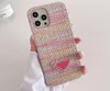 Capas de telefone de designer para iPhone 14 13 Pro Max para Apple 12 11 XR XS 8 7 15 Plus Luxo Weave Padrão PU Couro Celular Celular Capas traseiras Fundas Coque Velvet Forrado mm