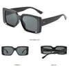 Lunettes de soleil Cadre carré Rectangle rétro UV400 Protection Black 90S SUN LURDES SUMPLES POUR FEMMES MEN