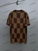 Xinxinbuy Men designer tee t shirt 2024 checkerboard stickat tyg kortärmad bomullskvinnor grå svart vit s-xl